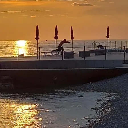Miri Zambratija (Istria)