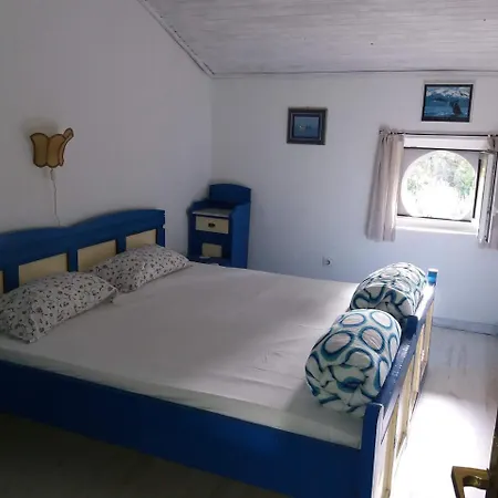 Miri Apartment
